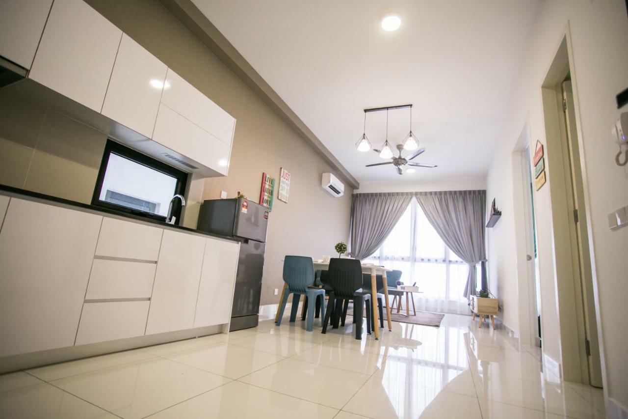 Econest Apartment By The One - Educity Nusajaya Nusajaya  Zewnętrze zdjęcie