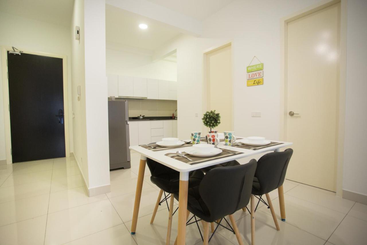 Econest Apartment By The One - Educity Nusajaya Nusajaya  Zewnętrze zdjęcie